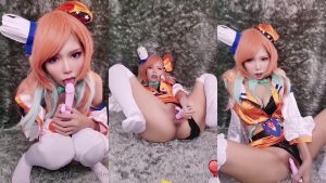 Stunning Japanese Cosplayer Honoka Kosaka Enjoys Sensual Solo Play With Her Favorite Adult Toy